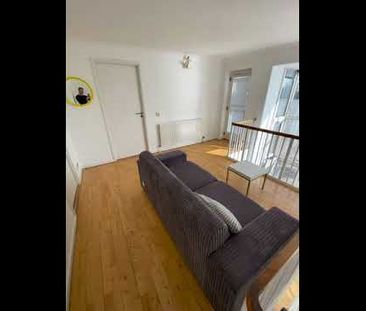Room in a Shared Flat, Queen Of Denmark Court, SE16 - Photo 4
