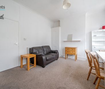 3 bedroom terraced maisonette to rent - Photo 1