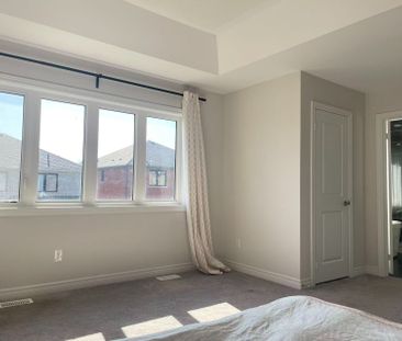 For Lease - 12 Ainslie Hill Crescent, Georgina, Ontario - Photo 3