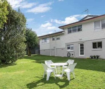 SUNNY HOME IN COCKLE BAY - Photo 5