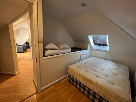 2 bedroom flat to rent - Photo 3