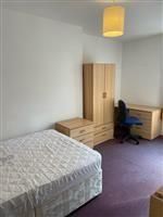 3 bedroom flat to rent - Photo 4