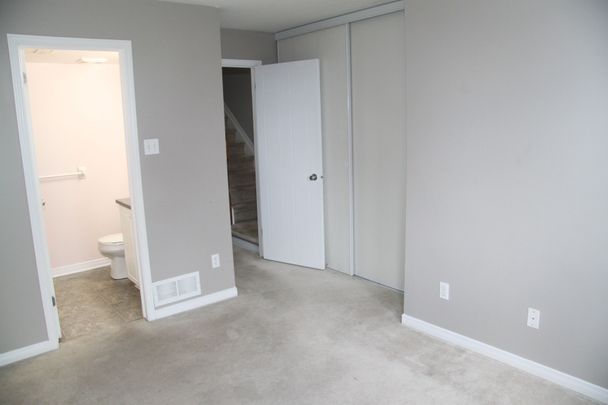 For Lease - 56 Beaucache Private, Orleans - Cumberland and Area, Ontario - Photo 1