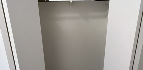 YORK HOUSE - Photo 2