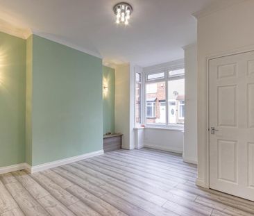 2 bedroom terraced house to rent - Photo 4