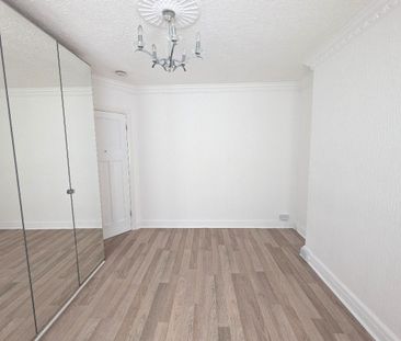 Greenfield Avenue, Whitchurch, Cardiff - Photo 4