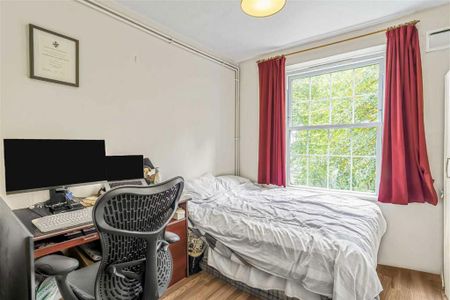 3 bedroom flat to rent - Photo 3