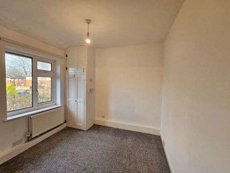 3 bedroom terraced house to rent - Photo 4