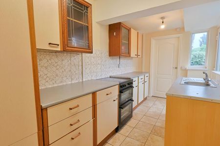 Glendower Avenue, Coventry - Traditional 3 Bedroom Mid Terrace - Photo 5