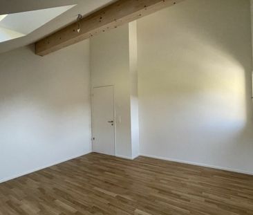 Première location appartement de 3,5 pièces mansardé gauche - Photo 3