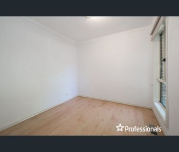 3/2 Georges Road, Ringwood, Vic 3134 - Photo 2