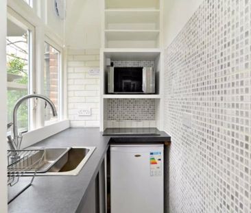 Studio to rent - Photo 3