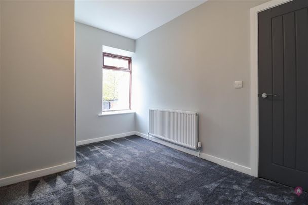 Mansfield Road, Intake, S12 - Photo 1