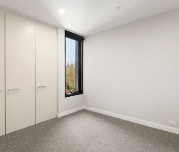 401/881 Dandenong Road, - Photo 6