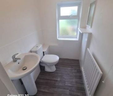 2 bedroom property to rent in Grimsby - Photo 6