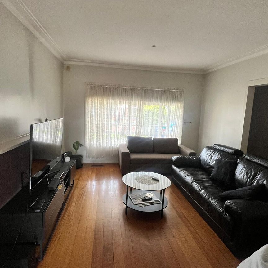 Sunshine North - Photo 1