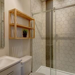 Loft entièrement meublé à louer Vieux-Québec juillet 2026 - Photo 2