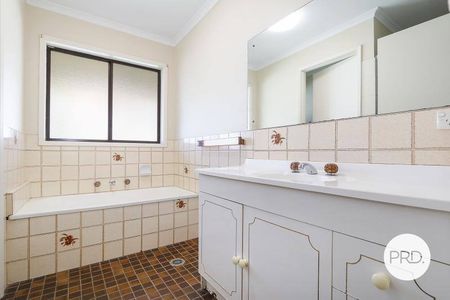 LOW-MAINTENANCE LIVING IN WEST ALBURY - Photo 4