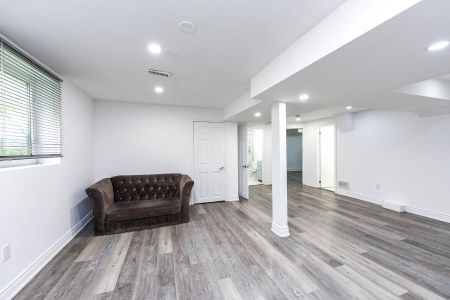 For Lease - 14 Paramount Place, Brampton, Ontario - Photo 3