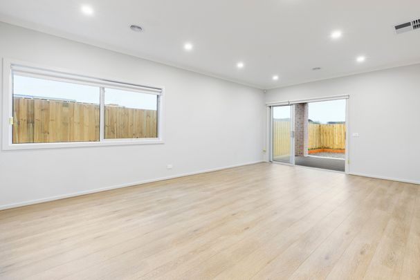 Brand New Family Home - Photo 1