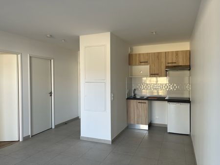 Location Appartement 2 pièces 38m² - Photo 5