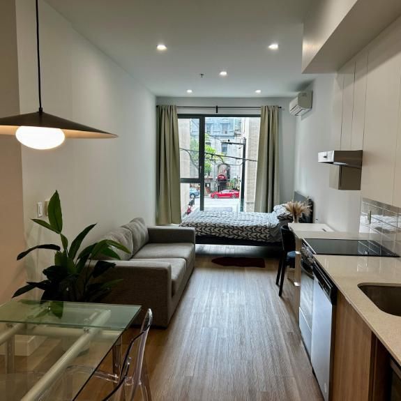 ✨ Loft meublé à louer – Bishop Embassy (Centre-ville de MTL) ✨ - Photo 1