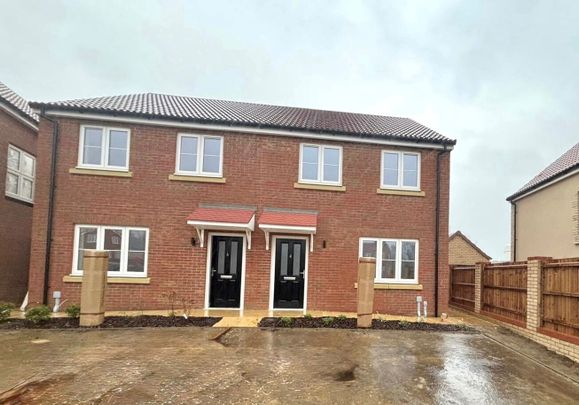 Dairy Gardens, Downham Market - Photo 1