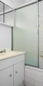 QUIET BLOCK | PRIME LOCATION | TWO BEDROOM - Photo 3