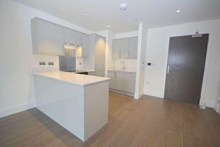 Sycamore Road, Amersham, HP6 - Photo 4