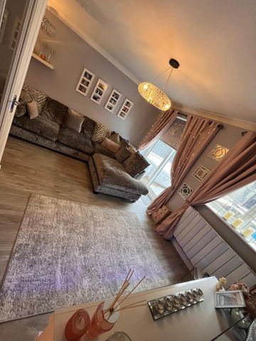 3 bedroom terraced house to rent - Photo 2