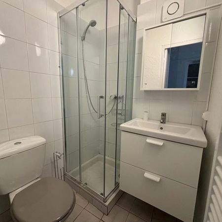 Location Appartement 2 pièces 23m² NICE 06000 - Photo 4