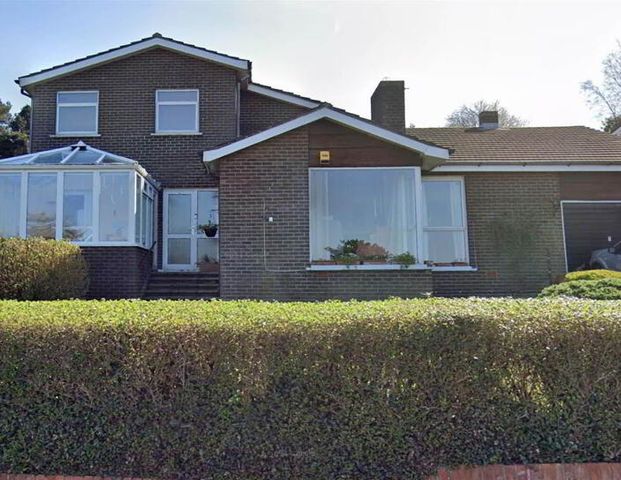 10 Carlston Avenue, Holywood, BT18 0NF - Photo 1