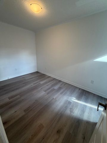 For Lease - 59 PEAREN Lane, Barrie, Ontario - Photo 4