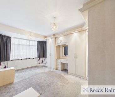 4 bedroom semi-detached house to rent - Photo 4