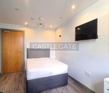 7 bedroom flat share to rent - Photo 3