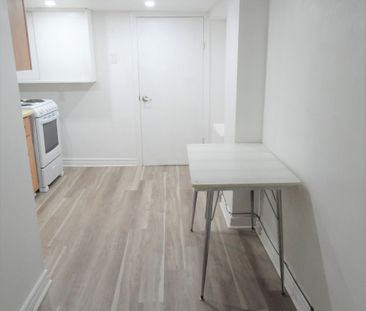 For Lease - 328 Linsmore Crescent Unit# (lower level), Toronto, Ont... - Photo 5