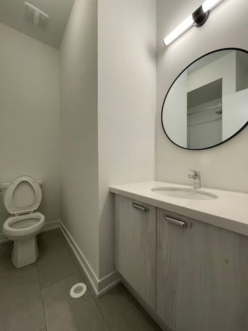 For Lease - 8 Mermot Lane, Richmond Hill, Ontario - Photo 5