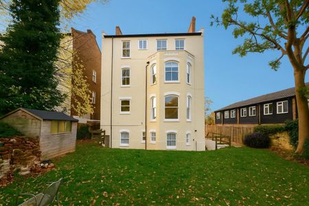 1 bedroom Flat To Let Total Size: 453 SQ FT - Photo 5