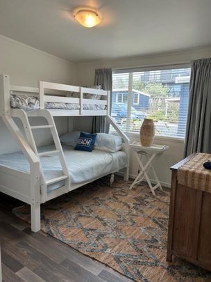 Charming Algies Bay home - Photo 1
