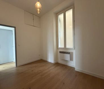 Location Appartement 3 pièces 58m² MARSEILLE 1er - Photo 4