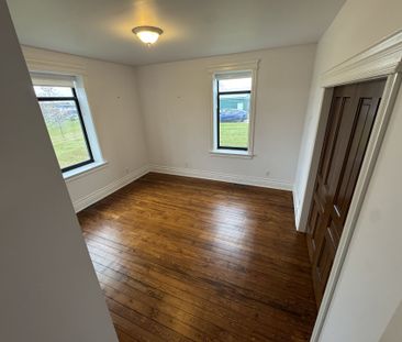 For Lease - 12 Erinville Drive, Erin, Ontario - Photo 1