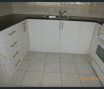 2 Bedroom Unit in Clayton South - Photo 3
