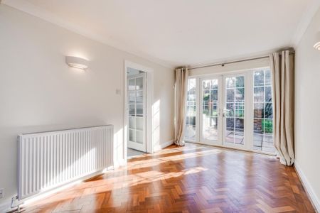 Castle Road, Weybridge, Surrey, KT13 - Photo 4