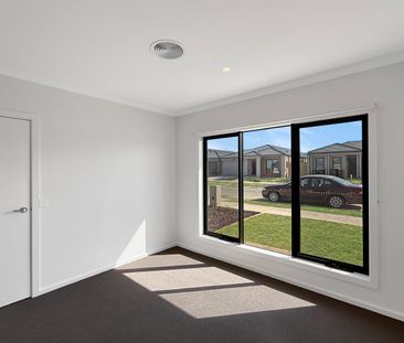 🏡 Brand New 4-Bedroom House in Wallan - Photo 5