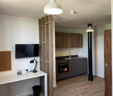 Studio to rent - Photo 1