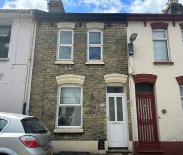 2 bedroom terraced house to rent - Photo 1