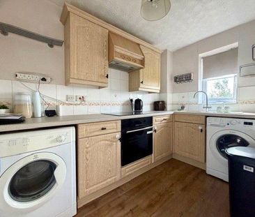 1 bedroom flat to rent - Photo 6