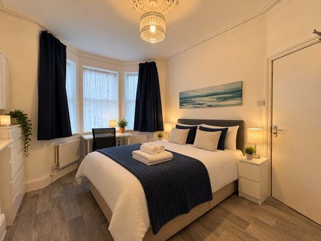 Room in a Shared House, Argyle St, RG1 - Photo 5