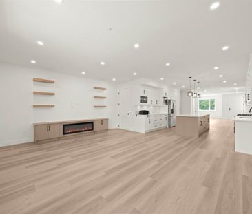 Brand New Upper in Aldergrove - Photo 2