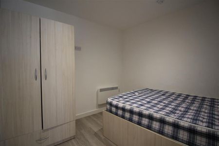 Studio to rent - Photo 2